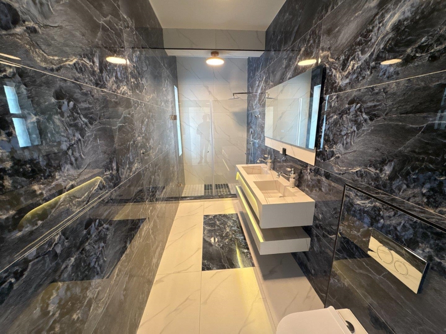 4 Bedroom Property for Sale in Sandown Western Cape